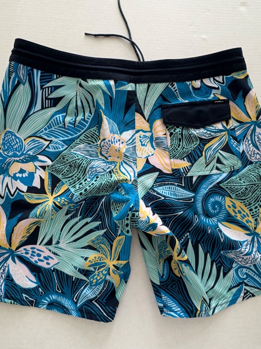 O'Neil Cruzers Boardshorts - Size 36. - Picture 9 of 13